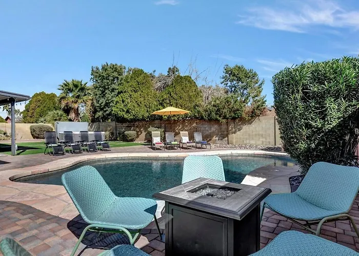 49th St Holiday home *